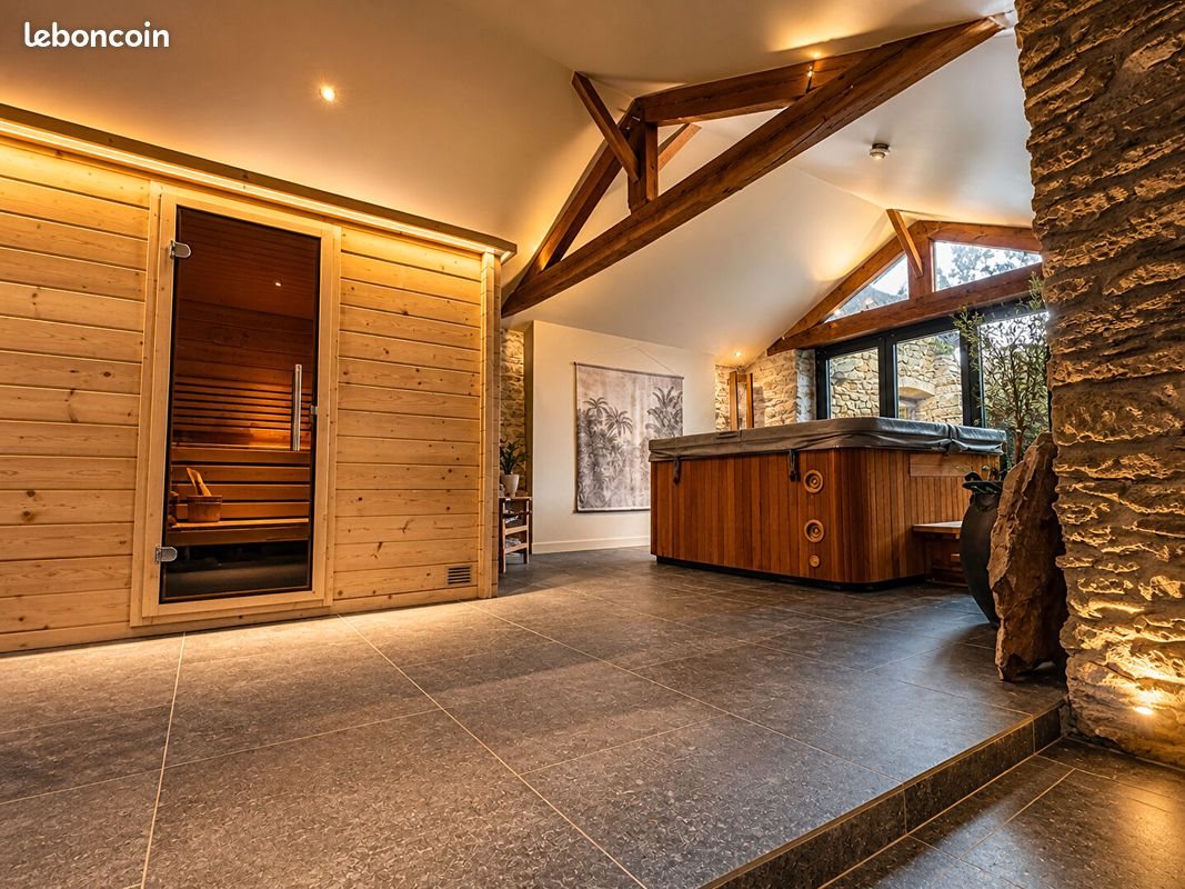 Maison à vendre, 290m², Saint-Etienne-de-Montluc