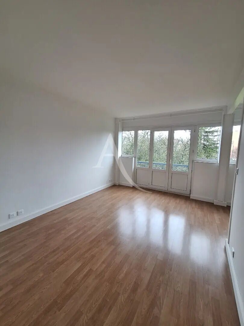 Appartement à louer, 59m², Chelles