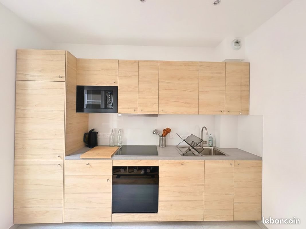 Appartement à louer, 46m², Courbevoie