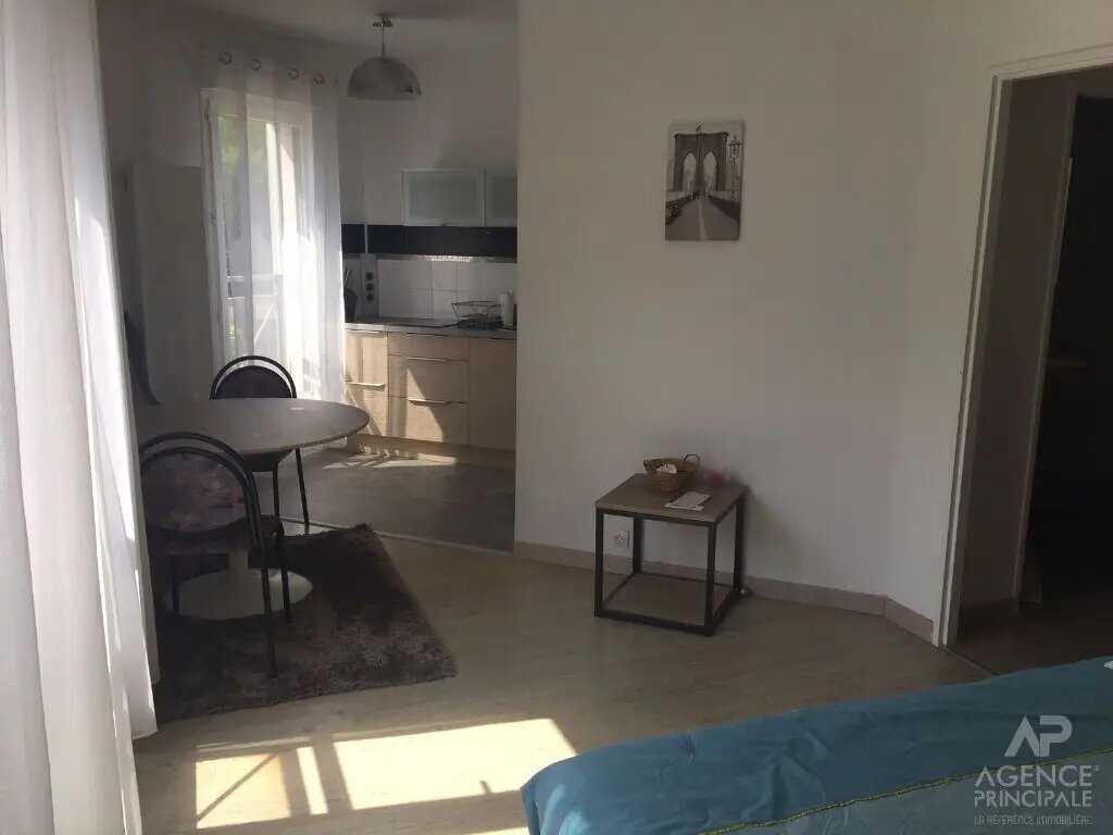 Appartement à louer, 28m², Rueil-Malmaison