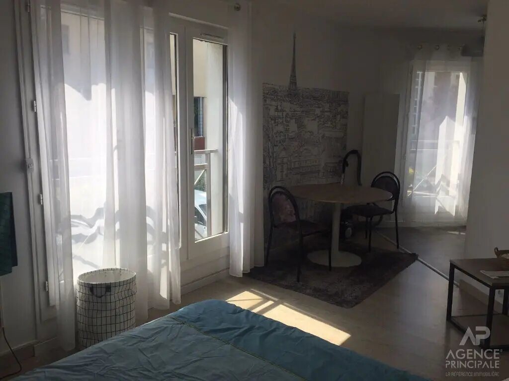 Appartement à louer, 28m², Rueil-Malmaison