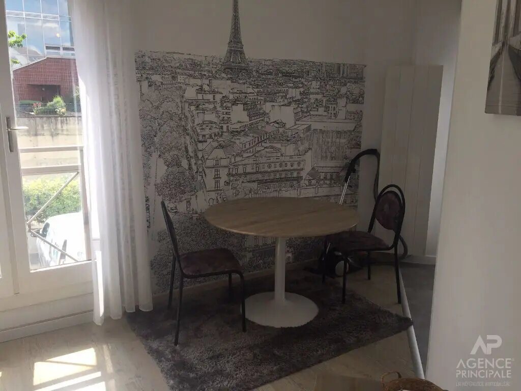 Appartement à louer, 28m², Rueil-Malmaison