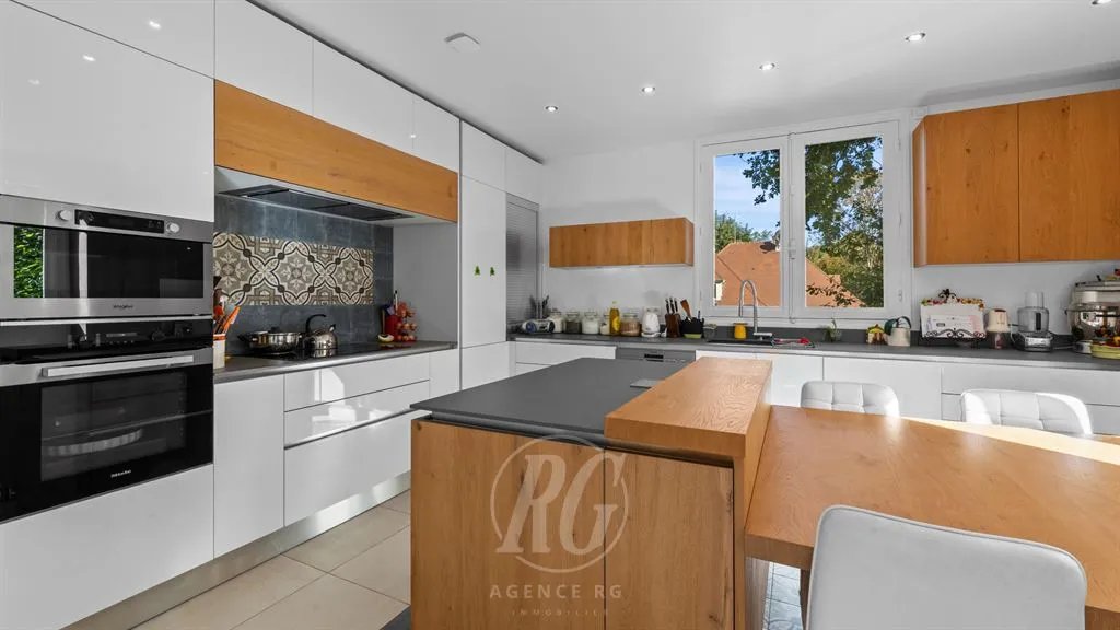 Maison à vendre, 192m², Marnes-la-Coquette