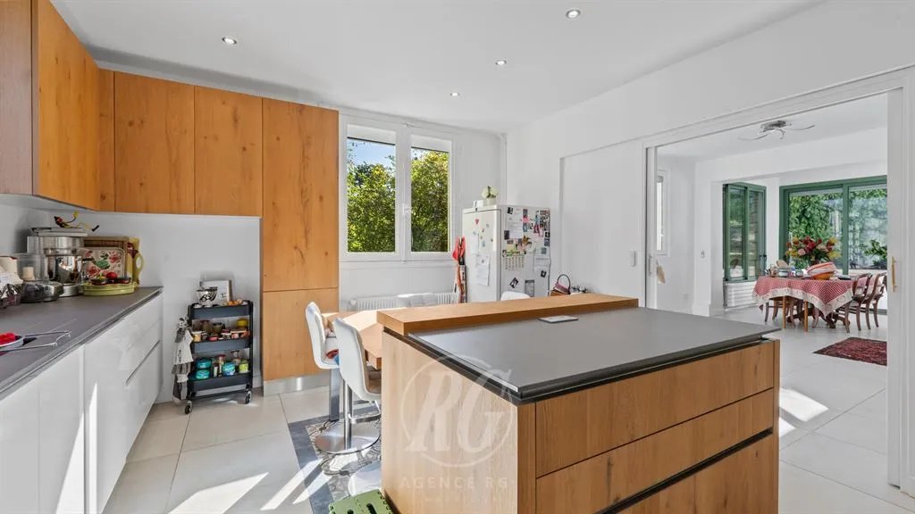 Maison à vendre, 192m², Marnes-la-Coquette