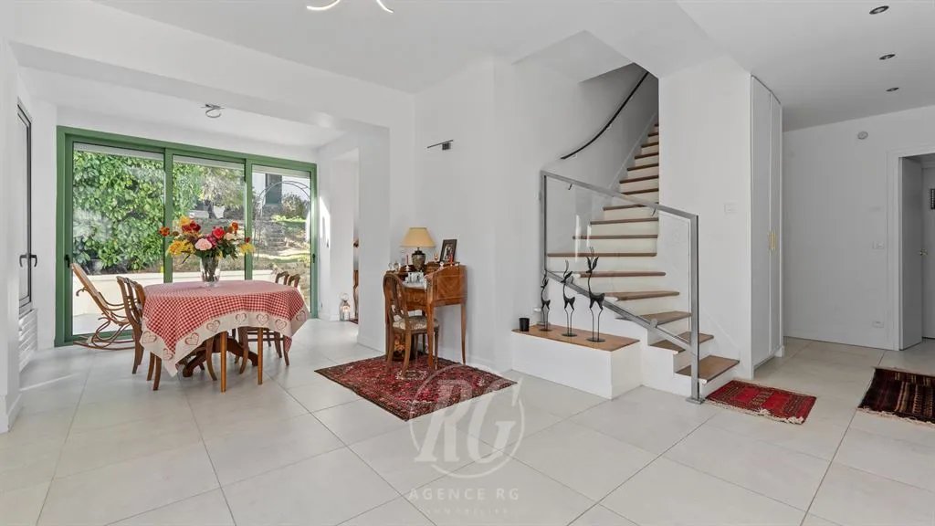 Maison à vendre, 192m², Marnes-la-Coquette