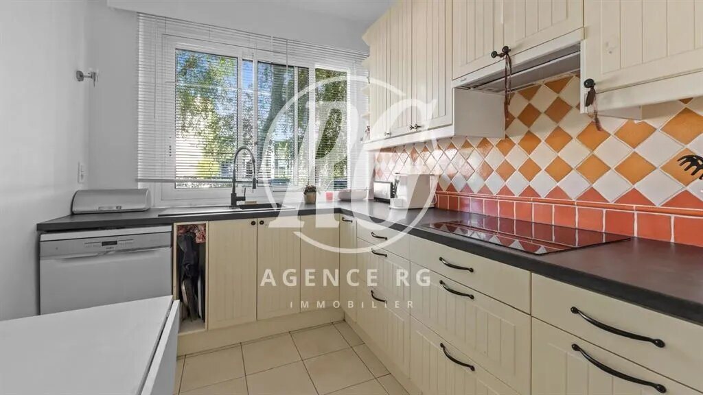 Appartement à vendre, 127m², Marnes-la-Coquette