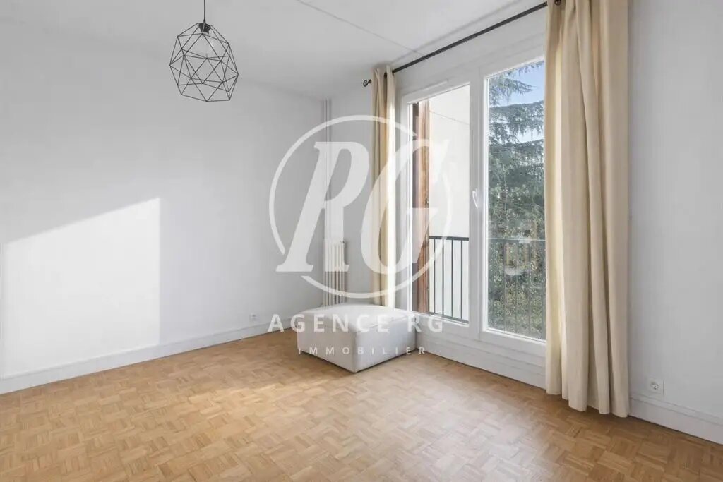 Appartement à vendre, NaNm², Garches