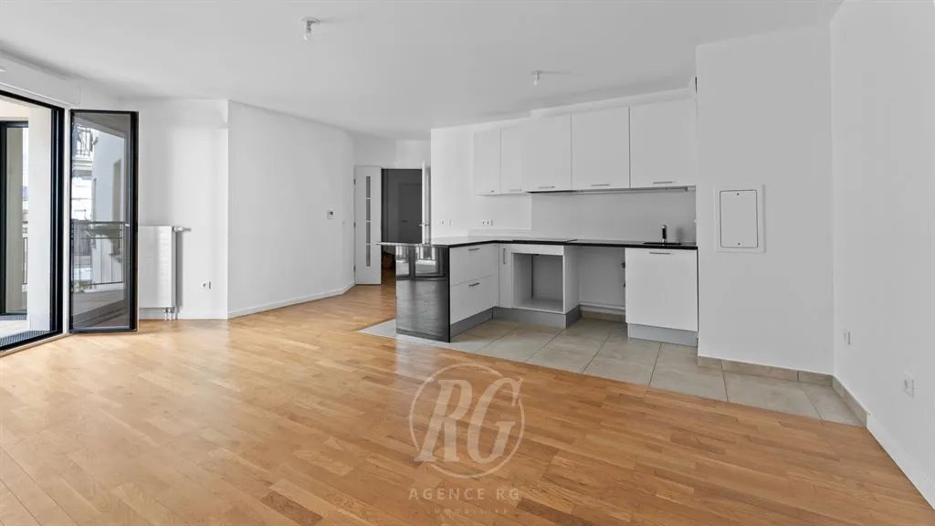 Appartement à louer, 70m², Suresnes