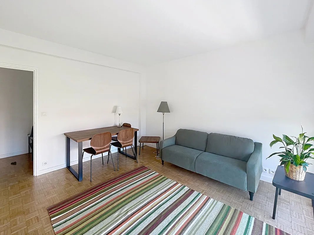 Appartement à louer, 48m², Courbevoie
