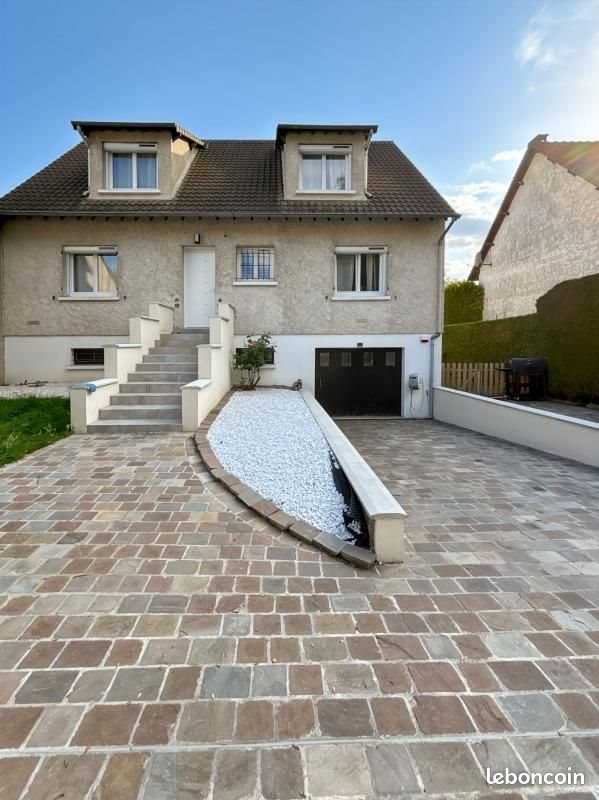 Maison à vendre, 133m², Gazeran