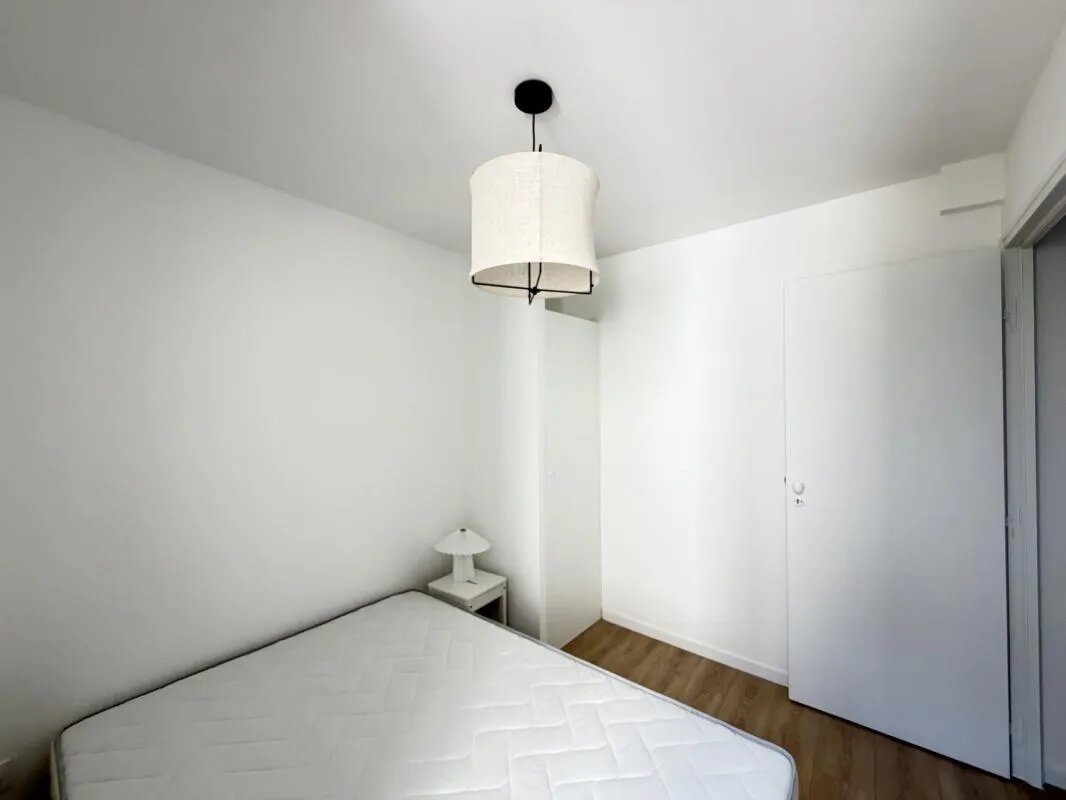 Appartement à louer, 26m², Paris 18ème