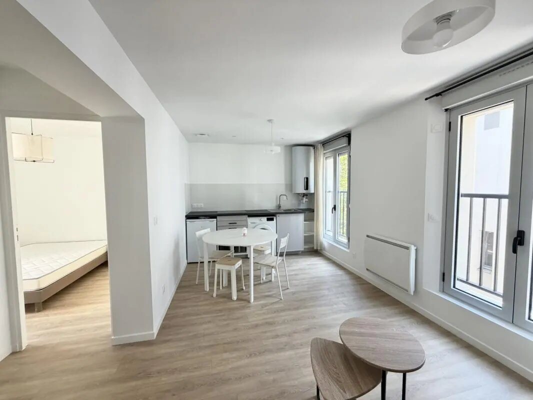 Appartement à louer, 26m², Paris 18ème