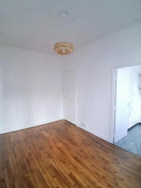 Appartement à louer, 28m², Courbevoie