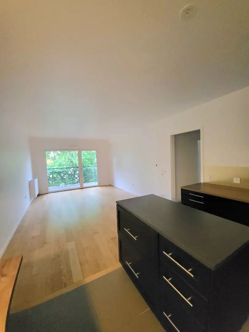 Appartement à louer, 66m², Issy-les-Moulineaux