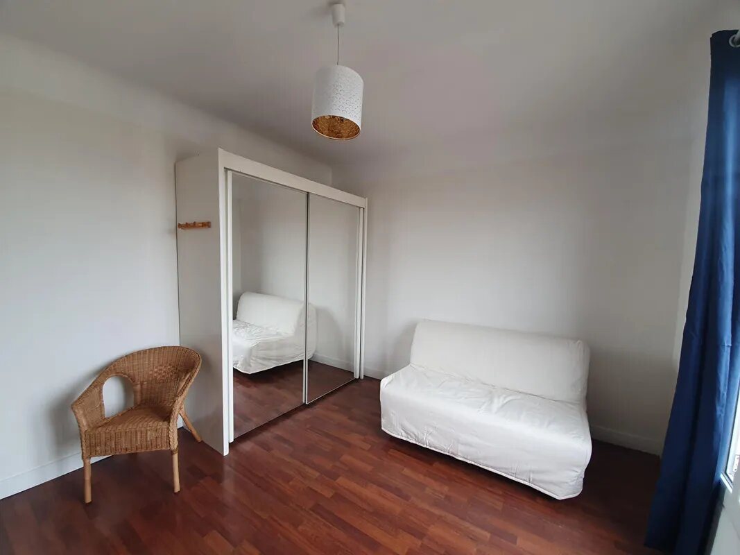 Appartement à louer, 25m², Courbevoie