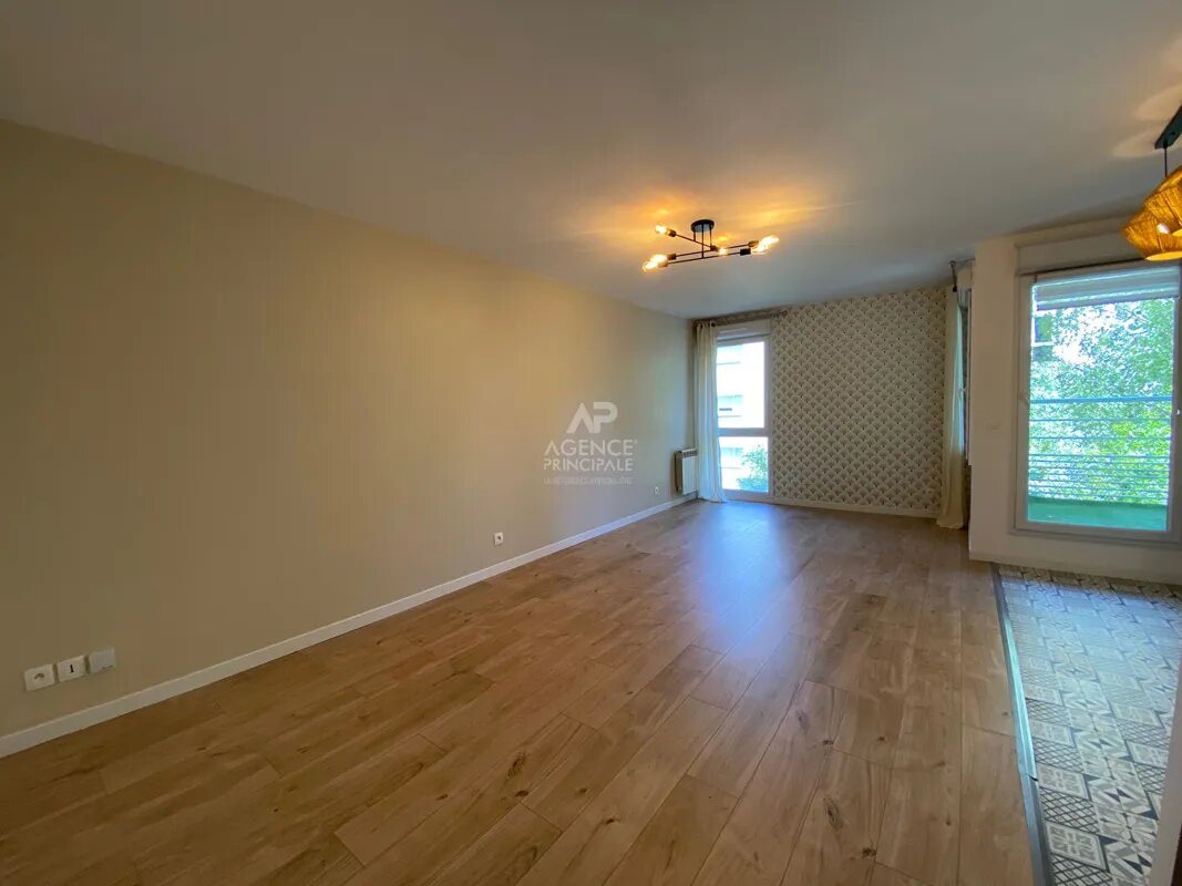 Appartement à louer, 58m², Cergy