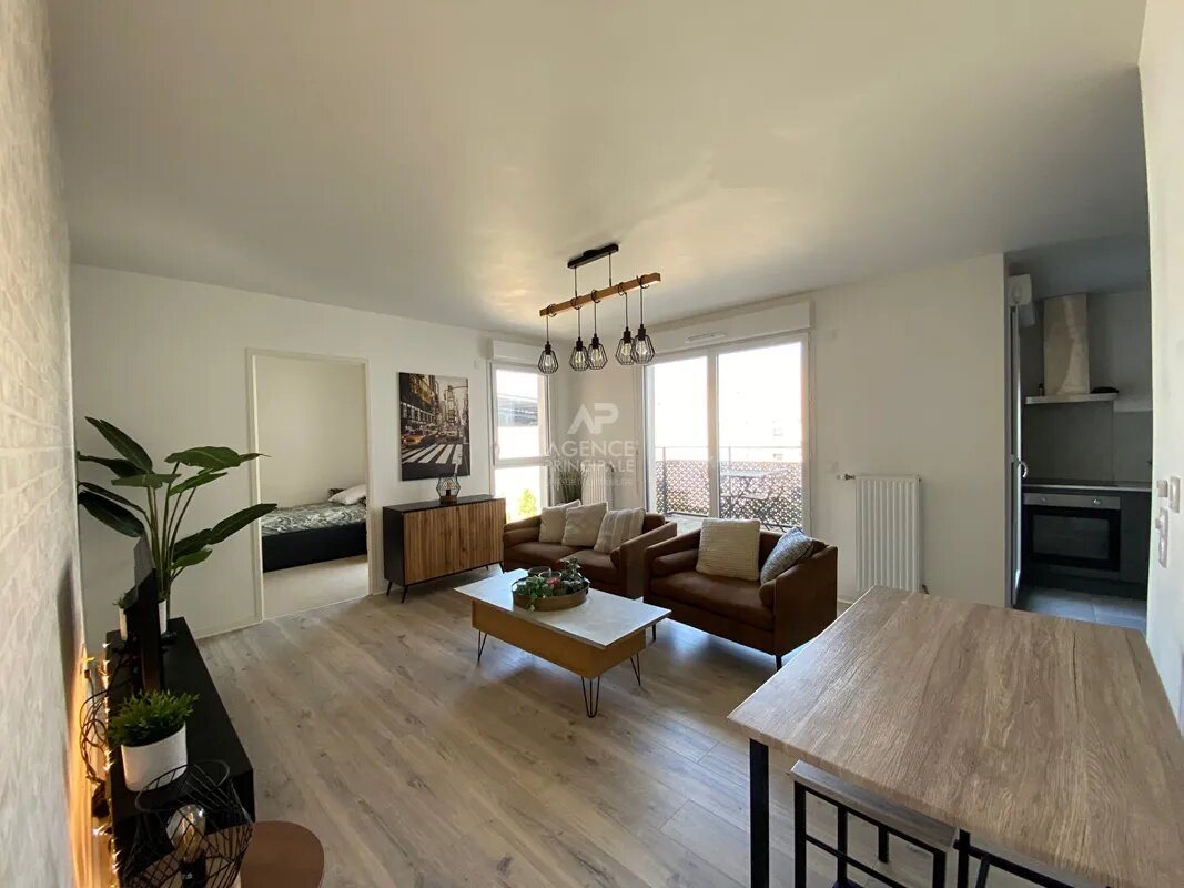 Appartement à louer, 77m², Cergy
