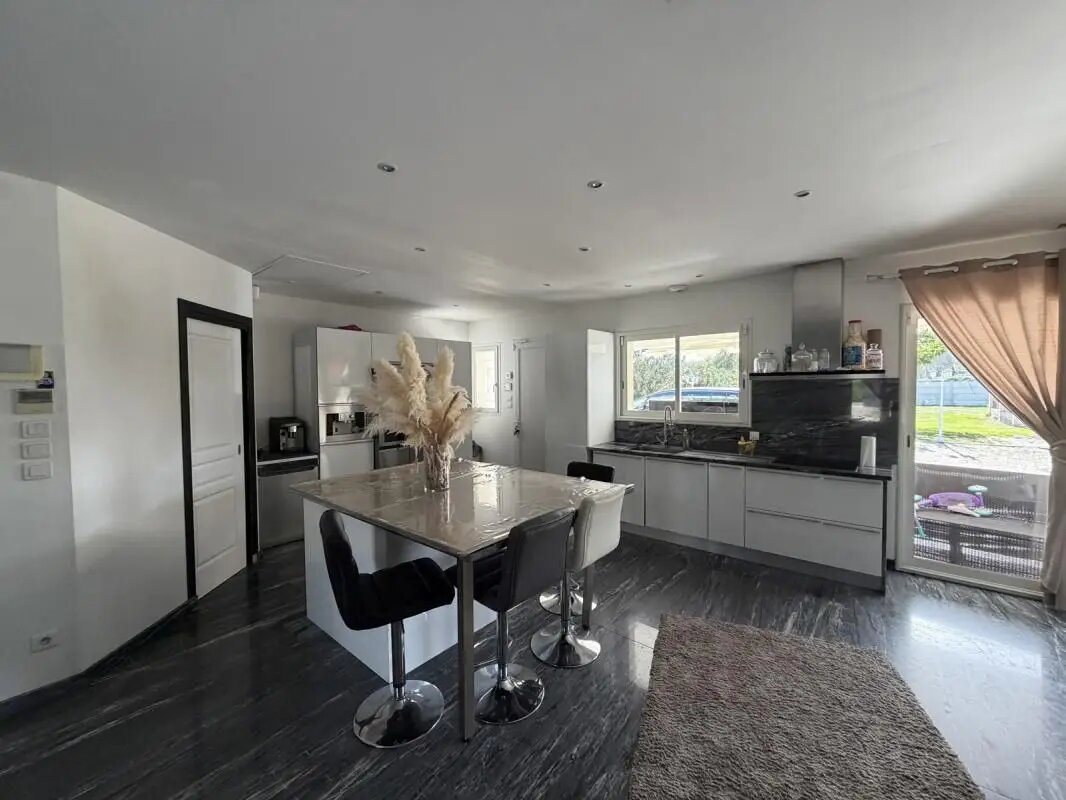 Maison à vendre, 150m², Ambarès-et-Lagrave