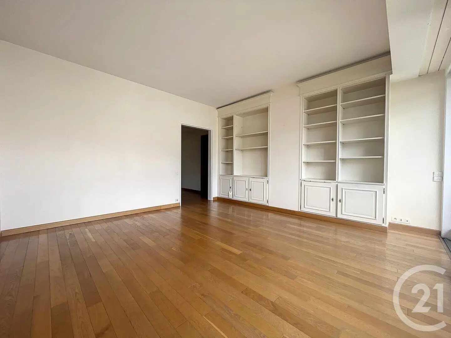 Appartement à louer, 74m², Saint-Cloud