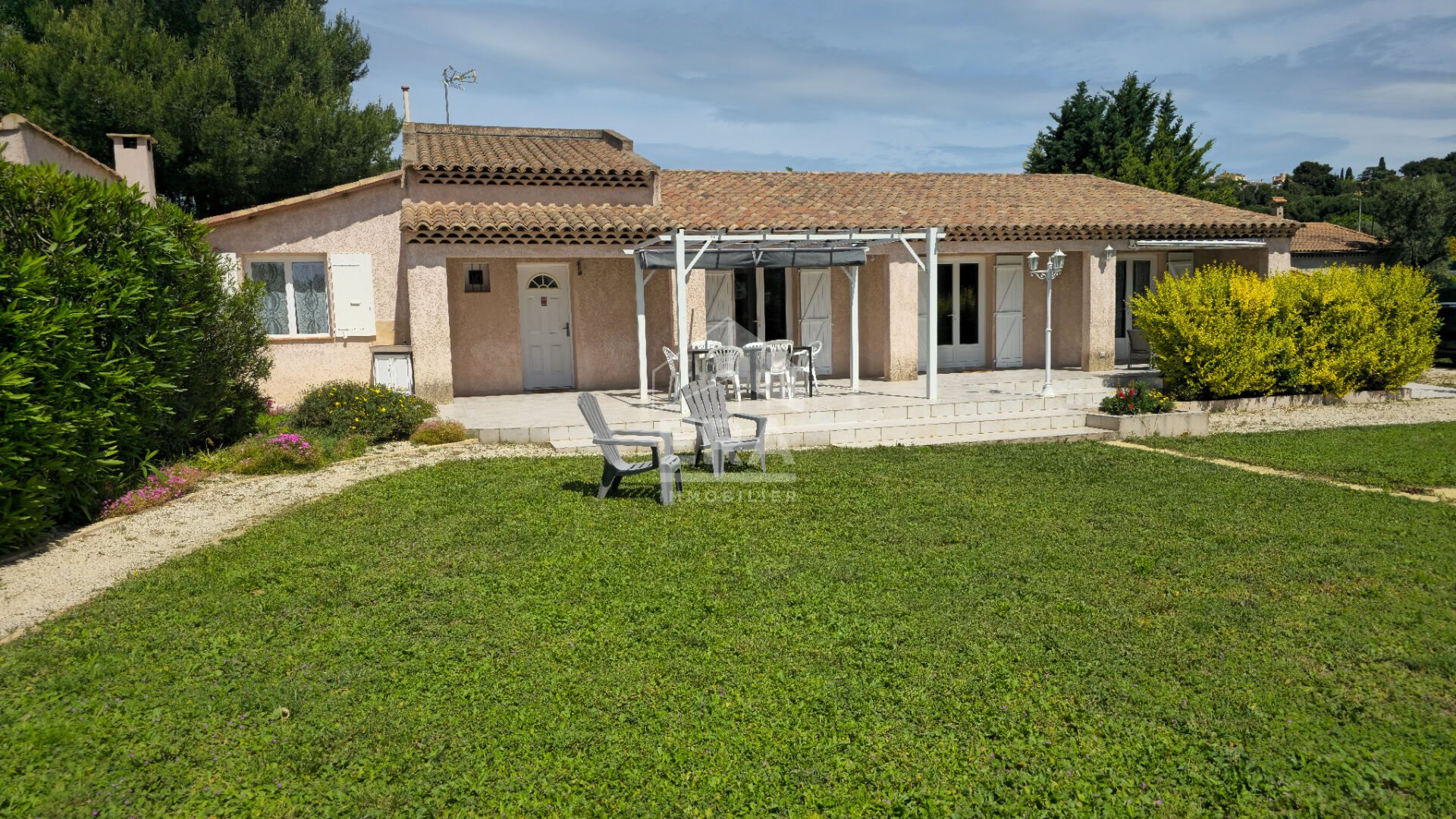 Maison à vendre, 83m², Saint-Mitre-les-Remparts
