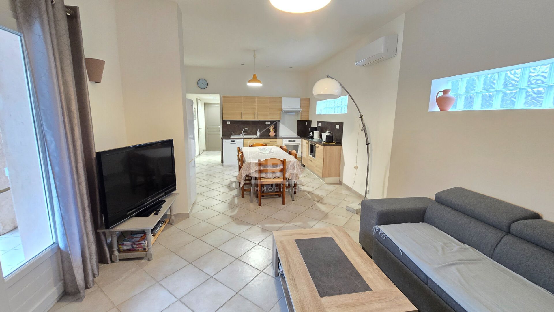 Maison à vendre, 83m², Saint-Mitre-les-Remparts