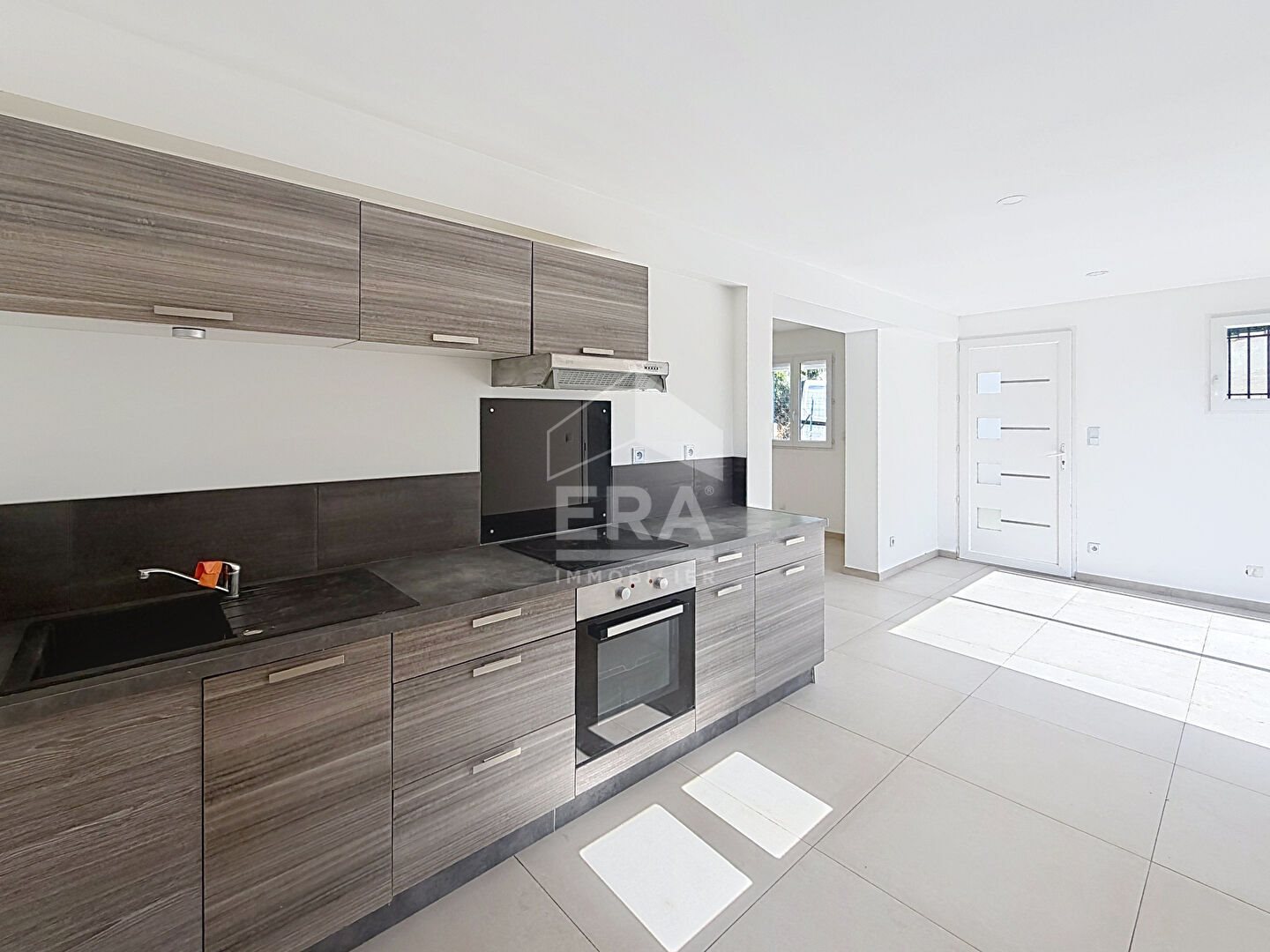 Maison à vendre, 48m², Saint-Mitre-les-Remparts