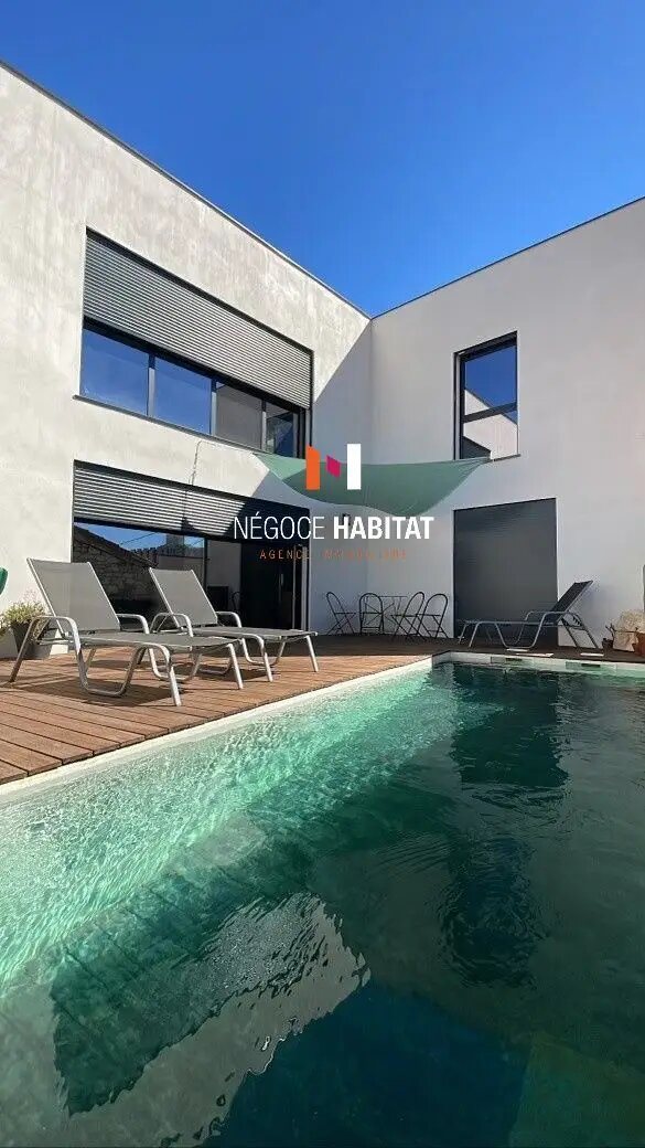 Maison à vendre, 181m², Nîmes