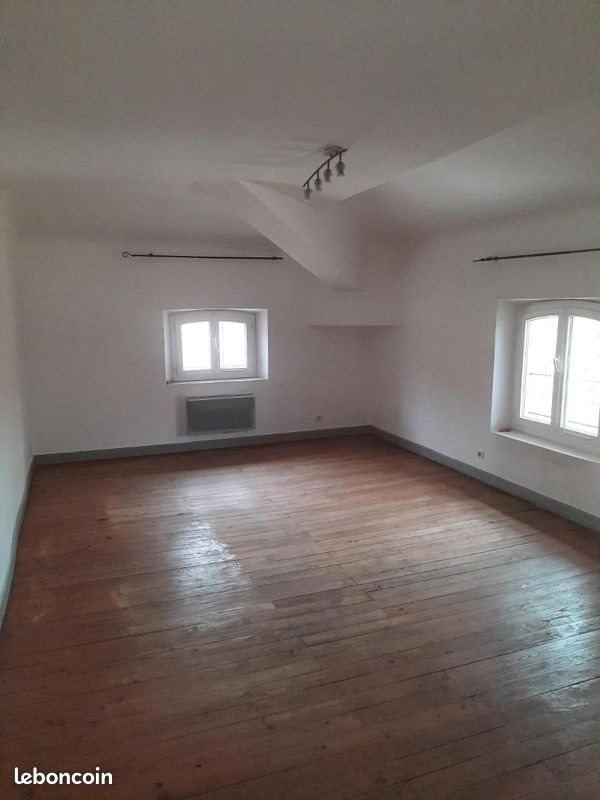 Appartement à louer, 73m², Aups