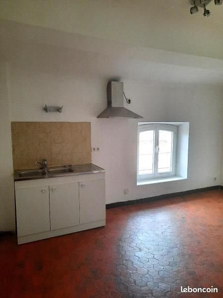 Appartement à louer, 73m², Aups