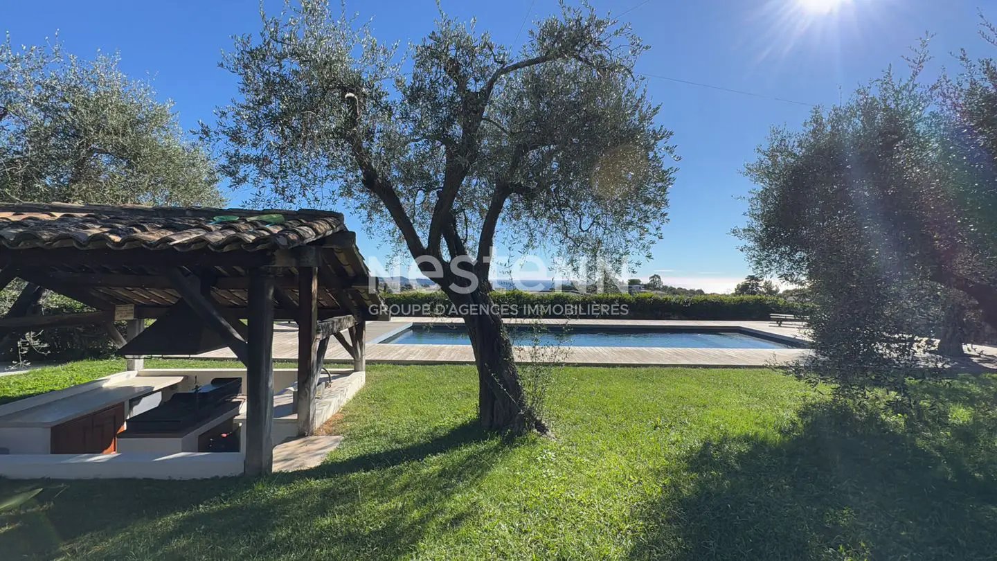 Maison à louer, 264m², Nice