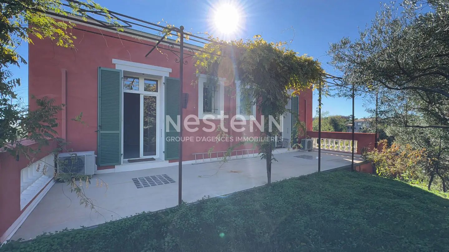 Maison à louer, 264m², Nice