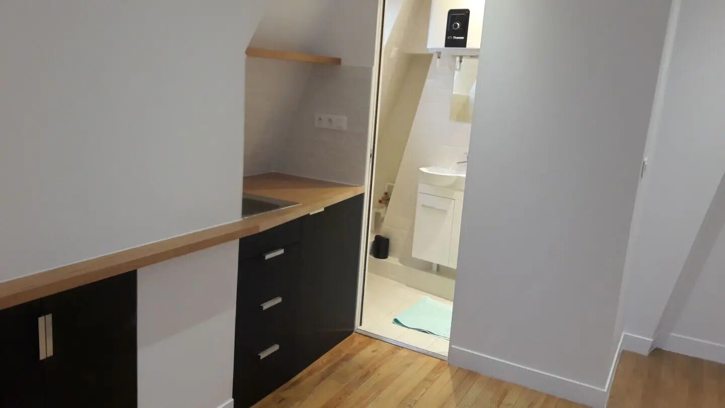 Appartement à louer, 15m², Paris 18ème