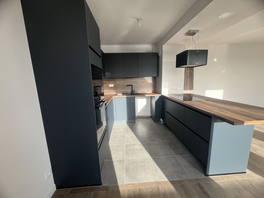 Appartement à louer, 90m², Ormesson-sur-Marne