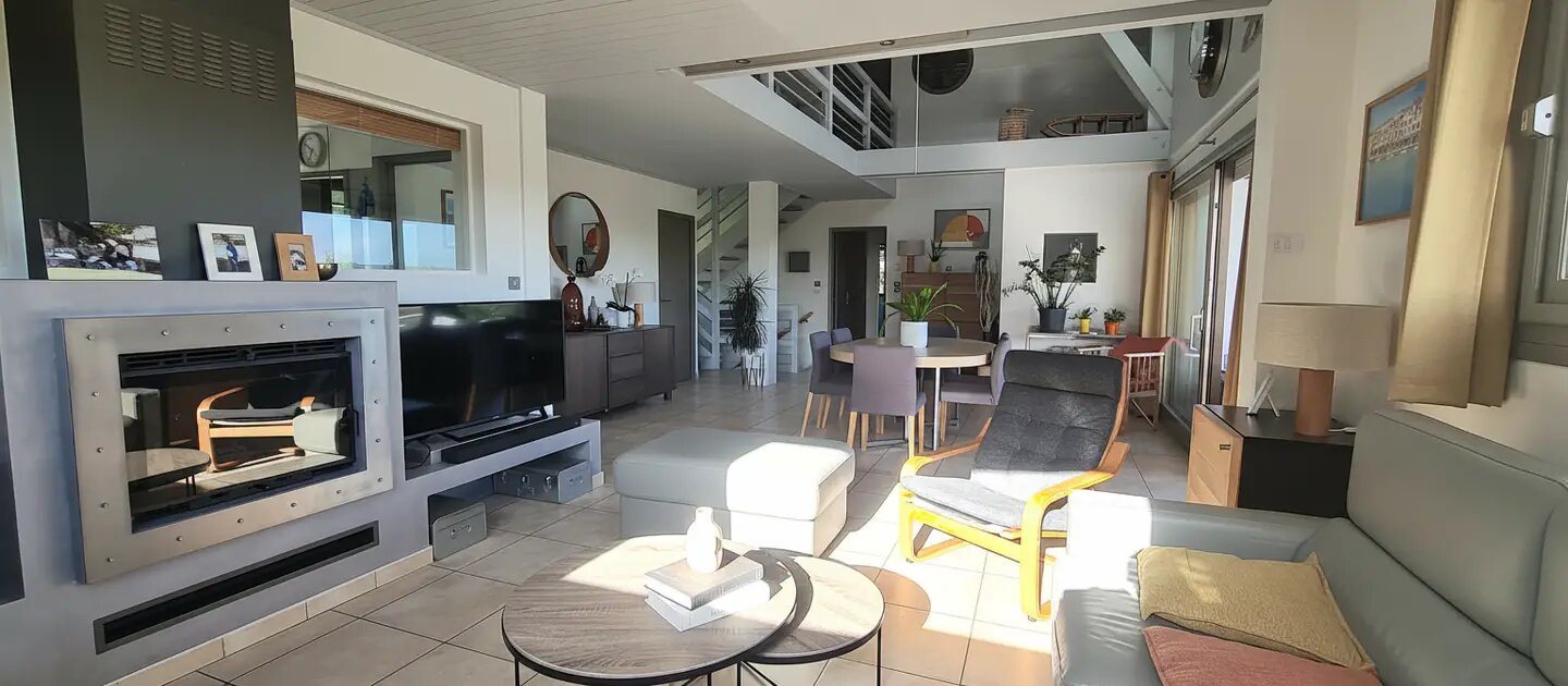Maison à vendre, 225m², Morestel