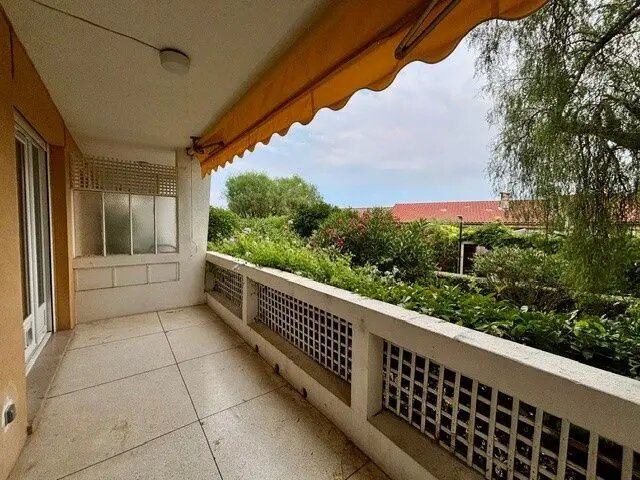 Appartement à louer, 83m², Antibes