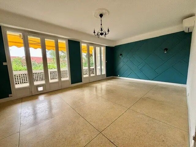 Appartement à louer, 83m², Antibes