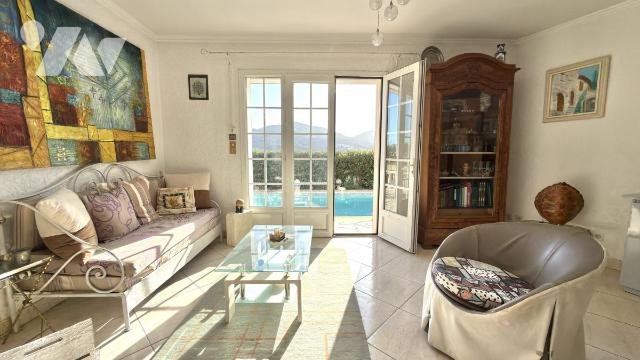 Maison à vendre, 97m², Le Muy