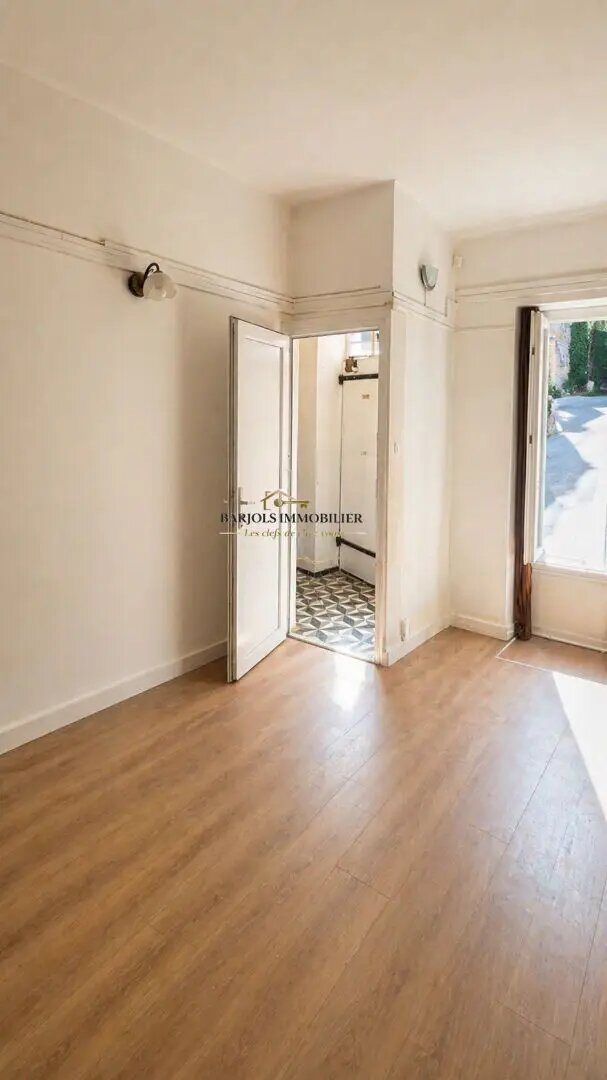 Maison à vendre, 118m², Montmeyan