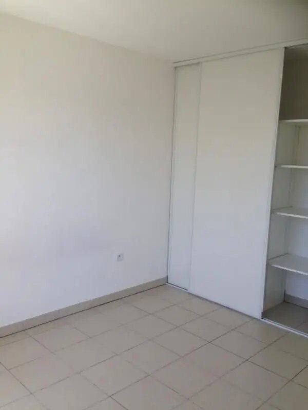 Appartement à louer, 43m², Roquettes