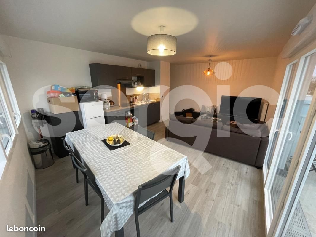 Appartement à louer, 63m², Talence