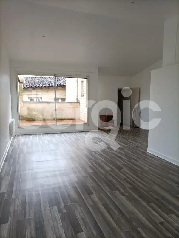 Appartement à louer, 82m², Bordeaux