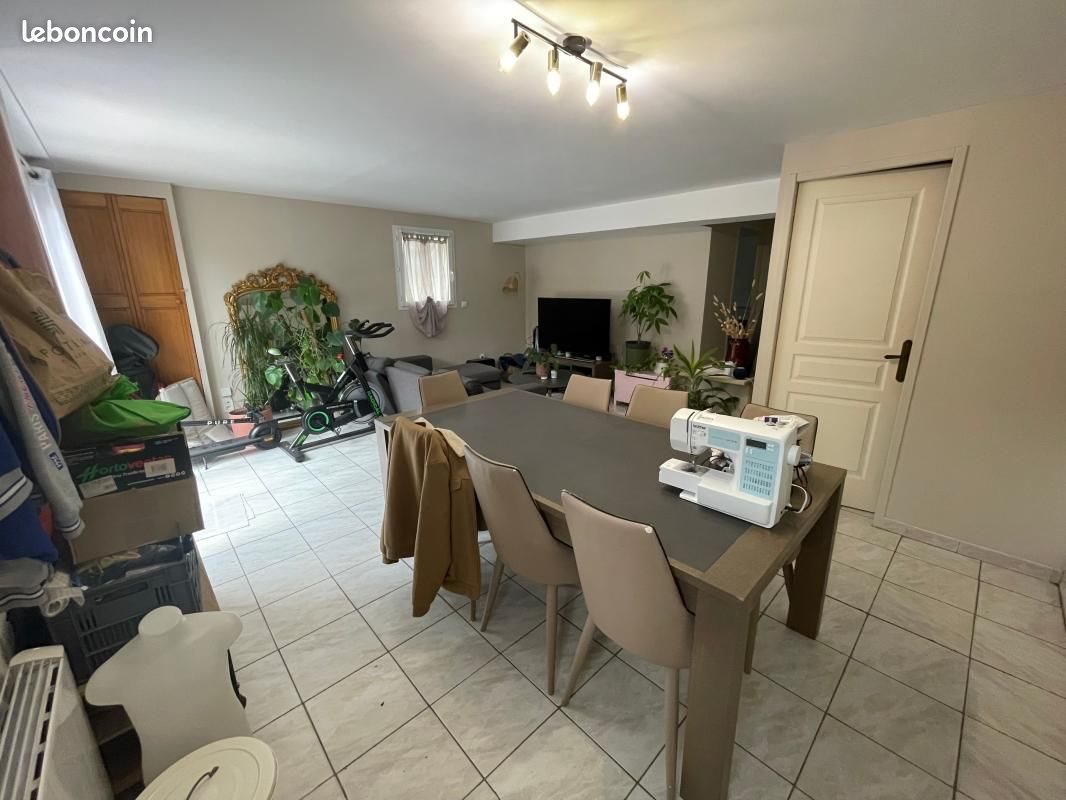 Appartement à louer, 55m², Bollène