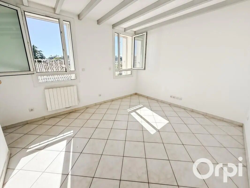 Appartement à louer, 49m², Orange
