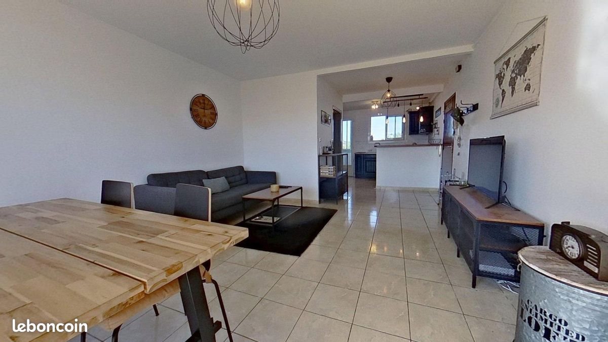 Appartement à louer, 82m², Nîmes