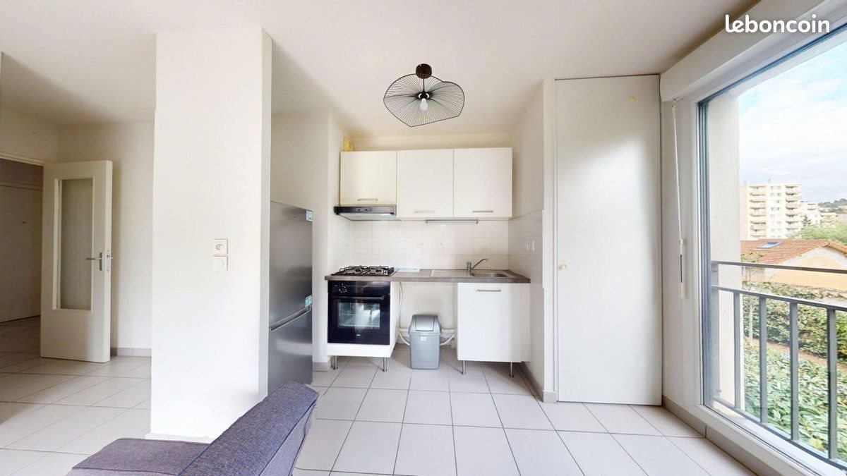 Appartement à louer, 43m², Oullins
