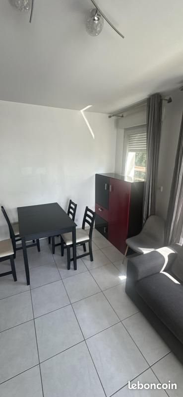 Appartement à louer, 64m², Lyon 8ème
