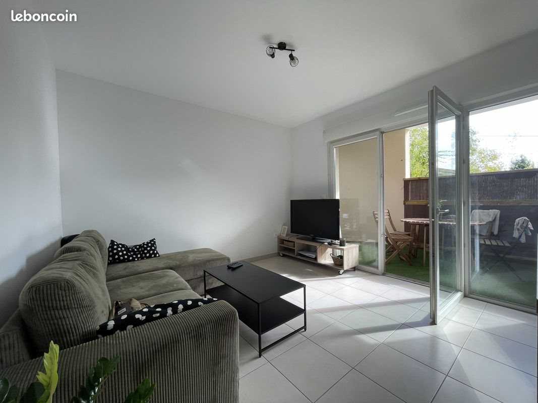 Appartement à louer, 49m², Venelles