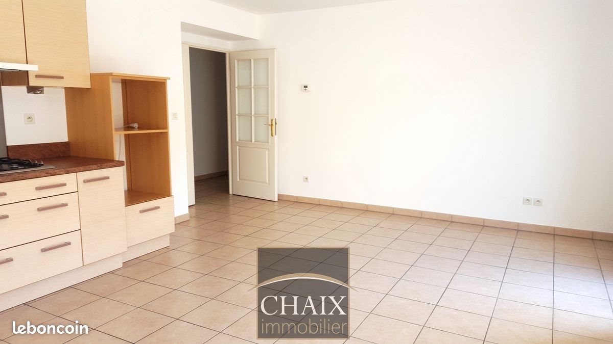 Appartement à louer, 61m², Aubagne