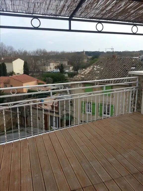 Appartement à louer, 75m², Grans