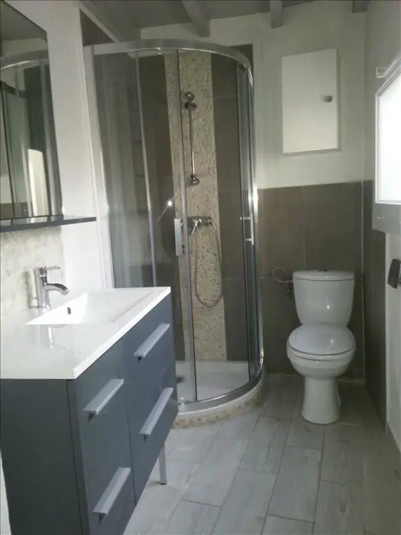 Appartement à louer, 75m², Grans
